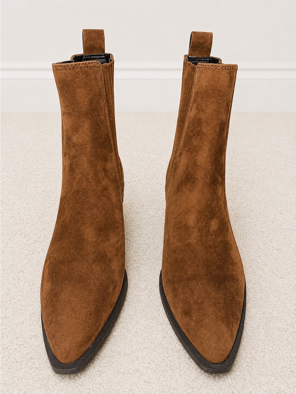 NWOB- Stuart  Weitzman Kai Espresso Suede Booties Sz 7